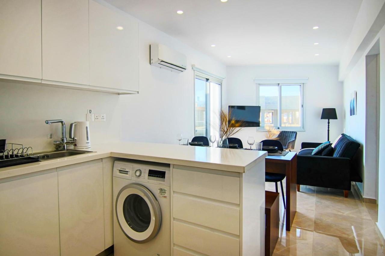 Phaedrus Living Seaside Residence Lighthouse 70 Paphos Luaran gambar